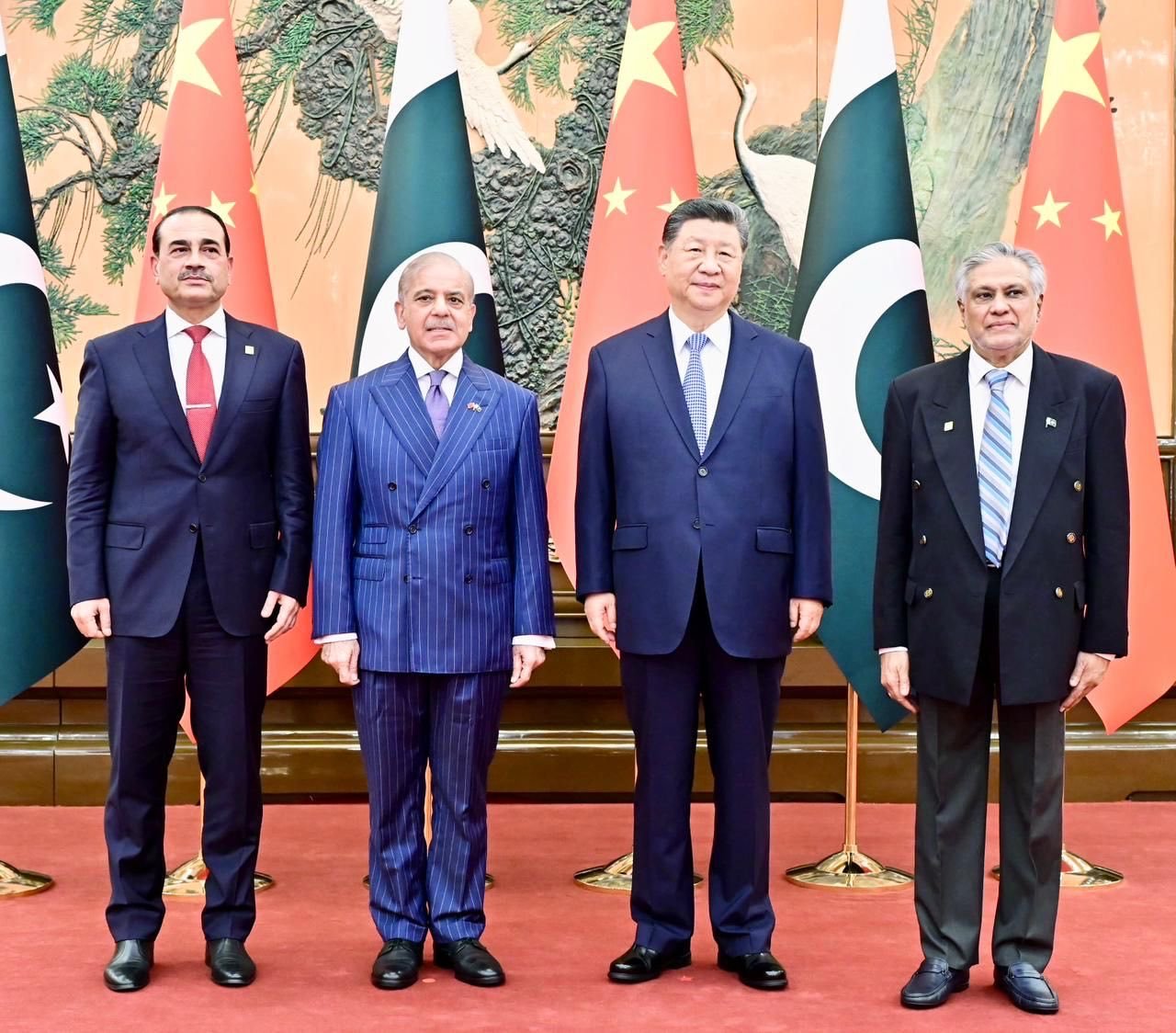 Ishaq Dar Meets President Xi Jinping, Reaffirms Pakistan-China All-Weather Partnership