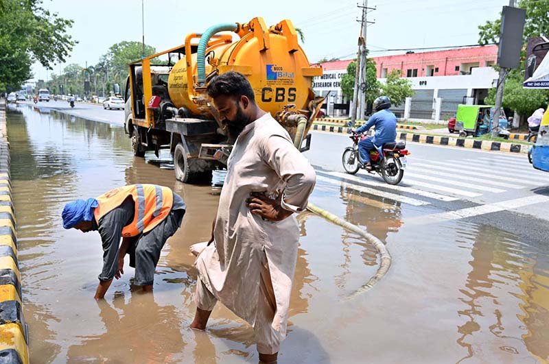 Cantonment Board Clears Rainwater From College Road
