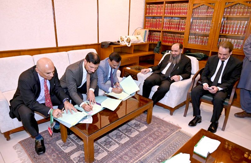 Supreme Court, State Bank Sign Deal to Digitalise Payments