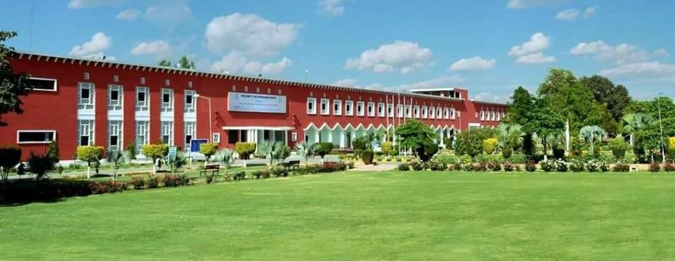 Seminar Explores Conventional and Islamic Banking at NTUF