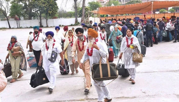 Indian Sikh Pilgrims Arrive in Lahore for Anniversary