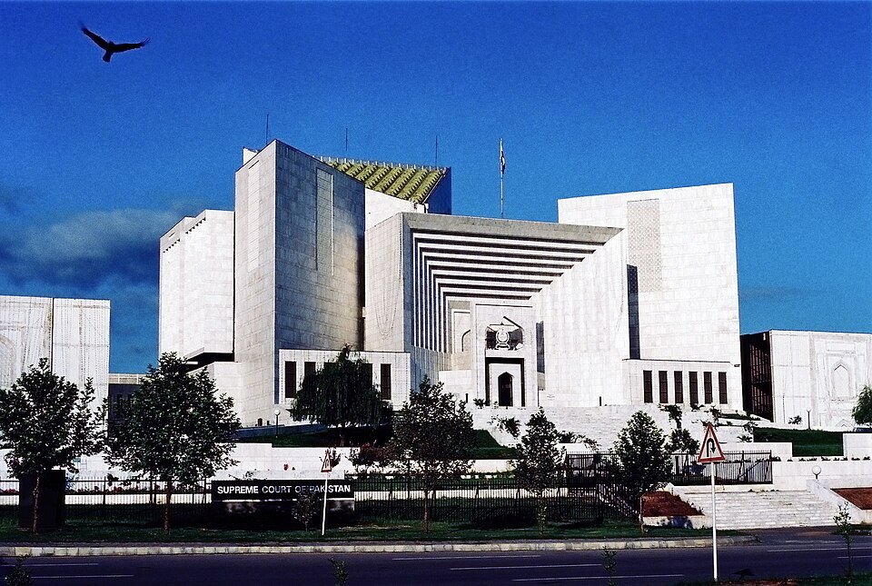 Supreme Court Rules Against Property Transfer Without Full Payment