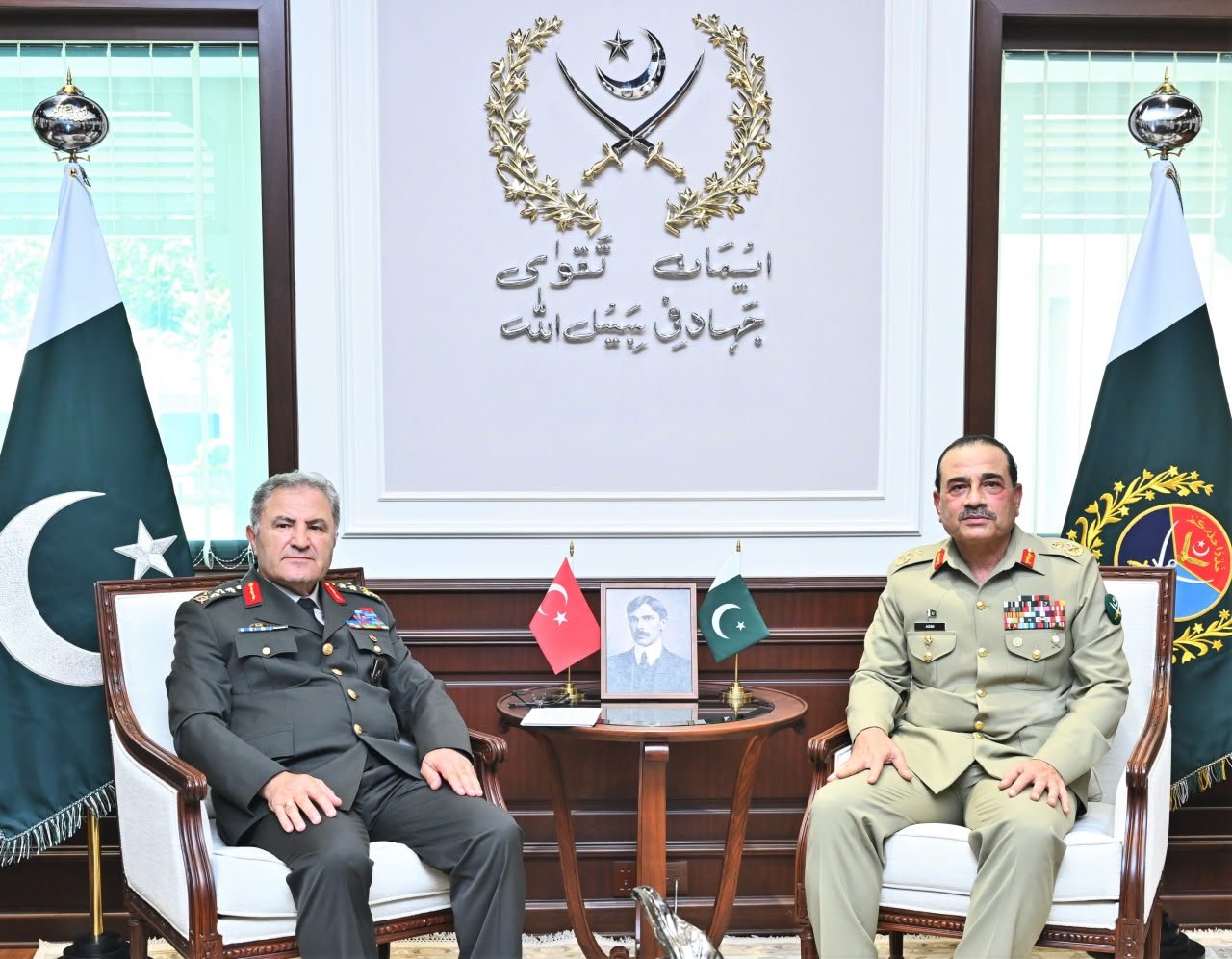 Turkish Land Forces Commander Calls on Pakistan’s Military Chiefs