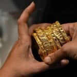 Gold Prices Drop By Rs2,300 Per Tola In Pakistan