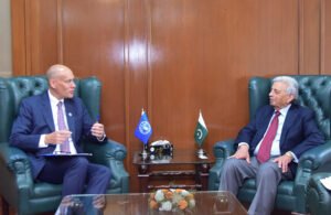 Federal Minister Rana Tanveer Hussain Engages with FAO’s Robert Simpson in Islamabad