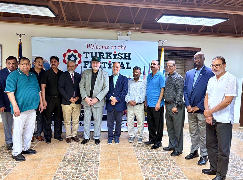Pakistani Minister Visits Zakat Foundation of America Headquarters in Chicago