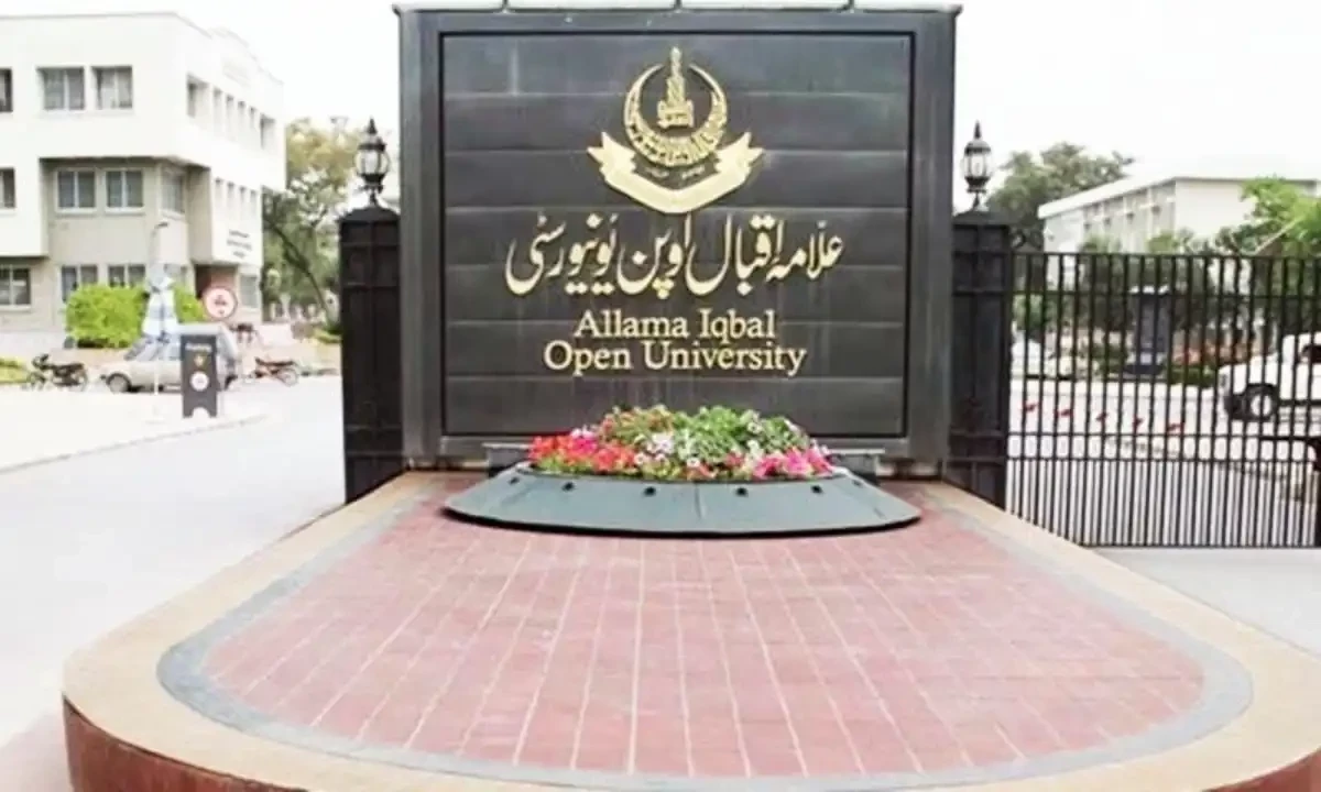 AIOU Initiates Textbook Dispatch with Admissions for First Time