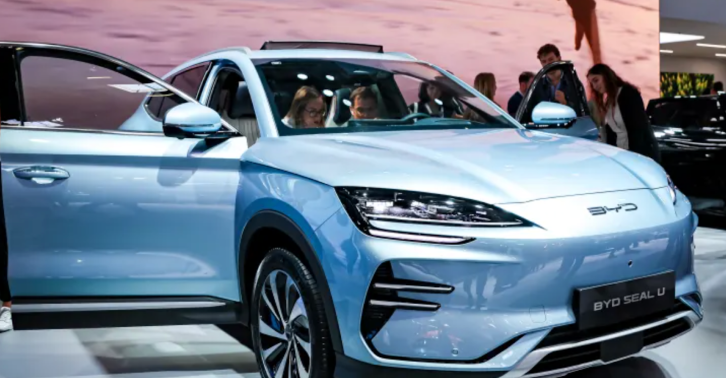 Pakistan’s Electric Vehicle Imports Surge with Chinese Technology