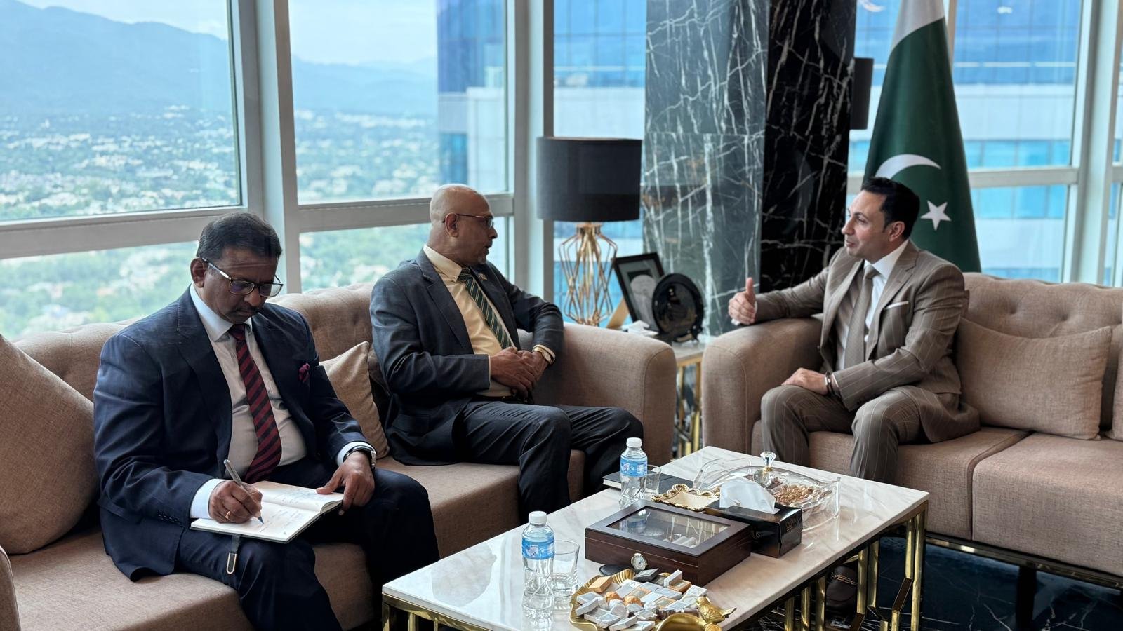 Sri Lanka and Pakistan Seek Enhanced Tourism and Cultural Ties