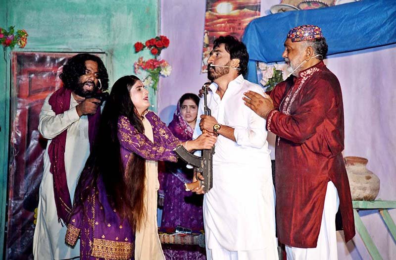 Sindhi Drama Captivates Audience at Sindh Theatre Festival 2026