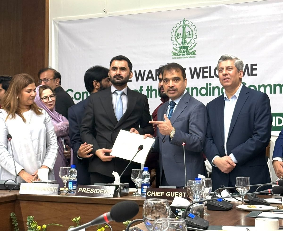 Young Exporters Association Chairman Awarded for Promoting Pakistan’s Exports