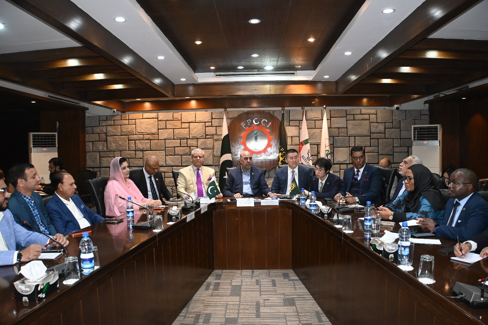 Pakistan, China, Africa Explore Trilateral Economic Cooperation Framework